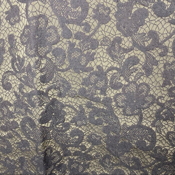 Classy Floral Embroidered Pencil Skirt - Picture 2 of 11